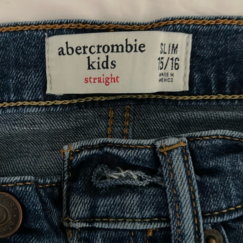 Barely used Abercrombie Jeans Size 15/16 slim